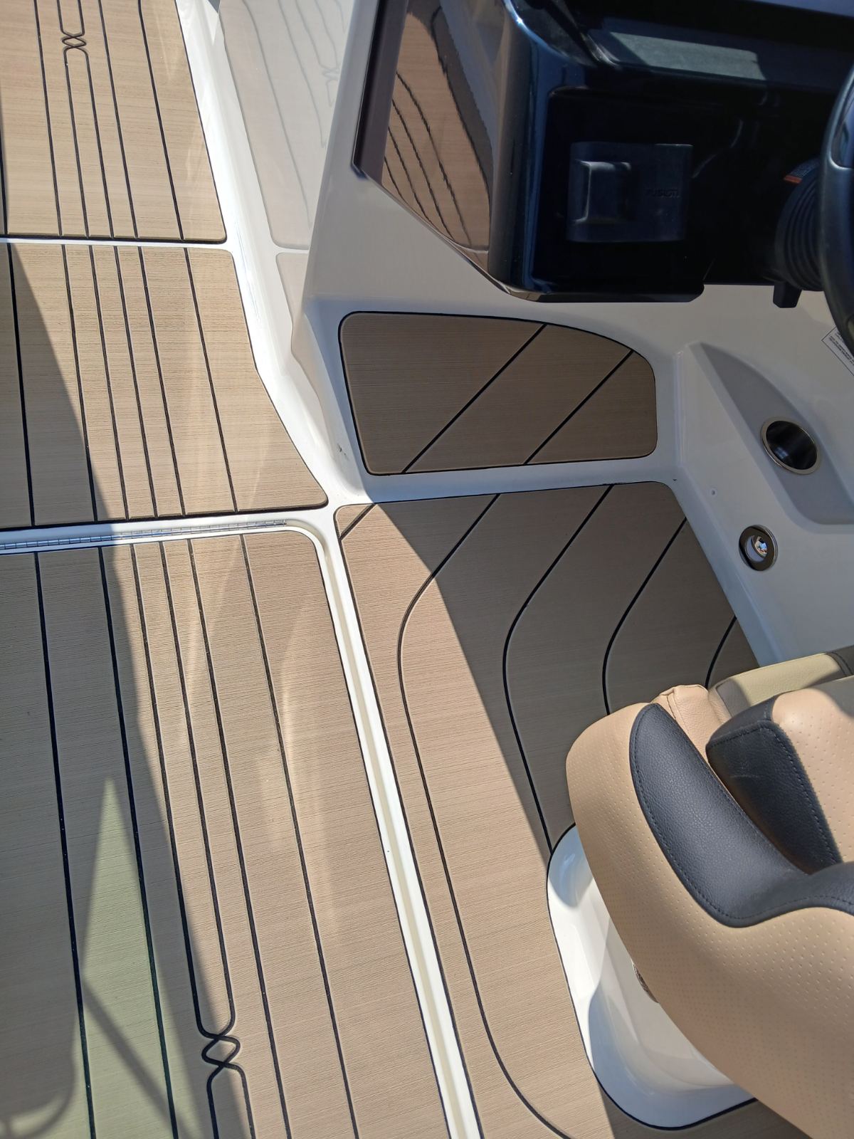 S-Deck Detail 10